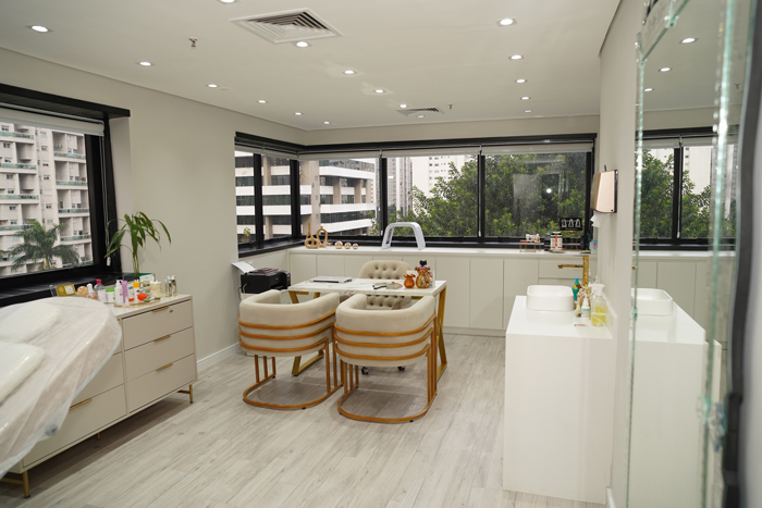 aesthetic-center-dra-aline-rocha-sala-7